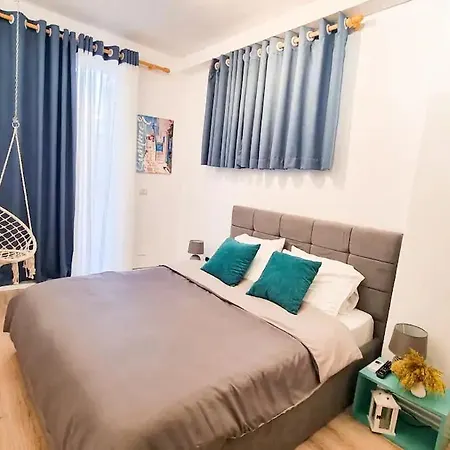 Apartment Comfy & Cute Space In Center