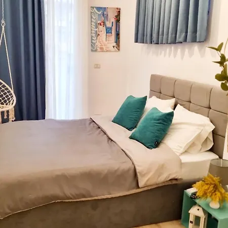 Apartment Comfy & Cute Space In Center Tirana