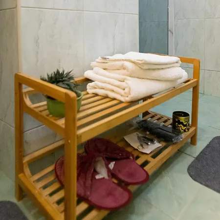 Comfy & Cute Space In Center Apartment