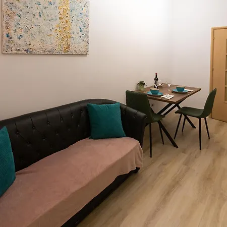 Apartment Comfy & Cute Space In Center Tirana